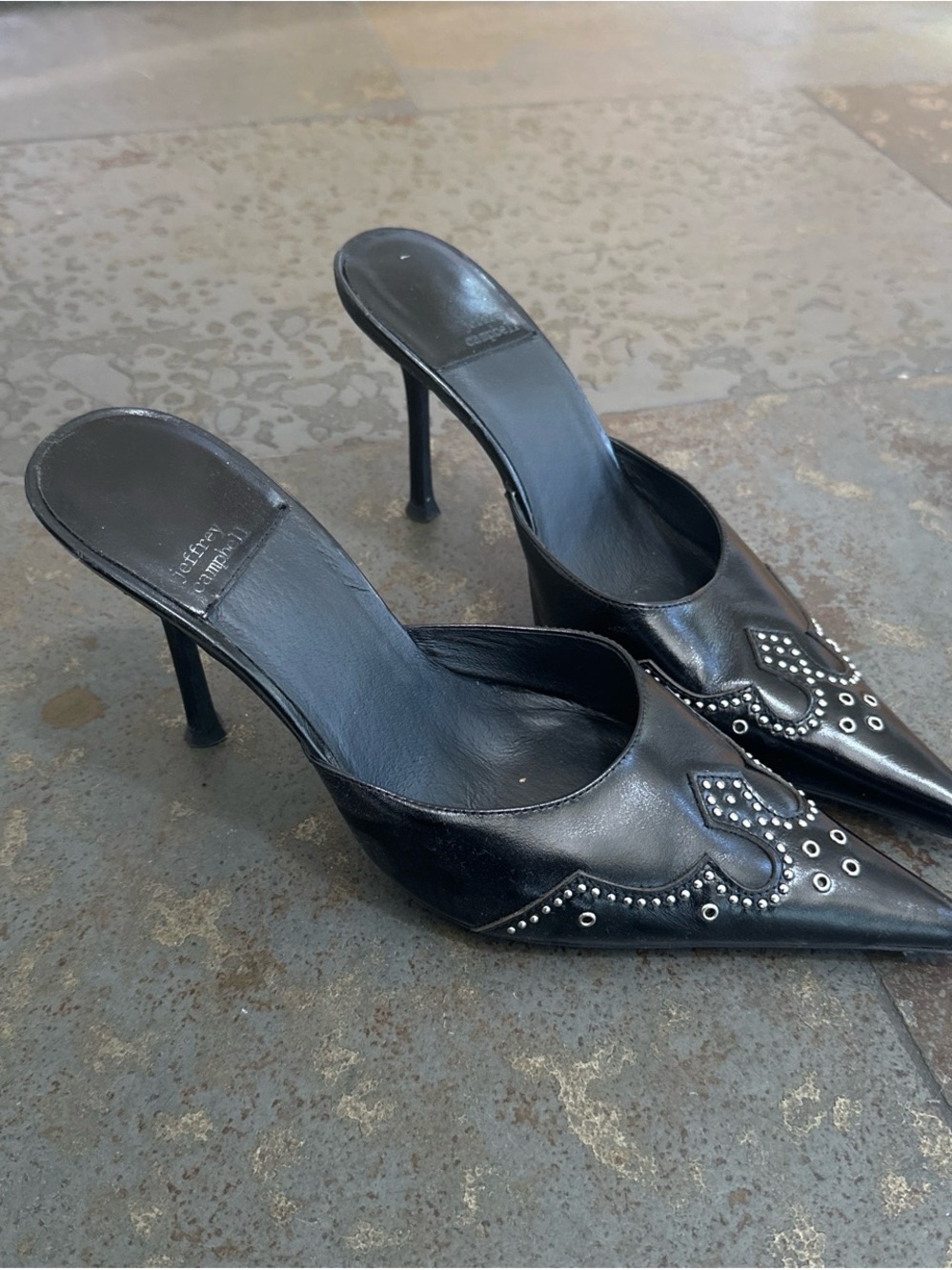 Jeffrey campbell patent leather bite me heels